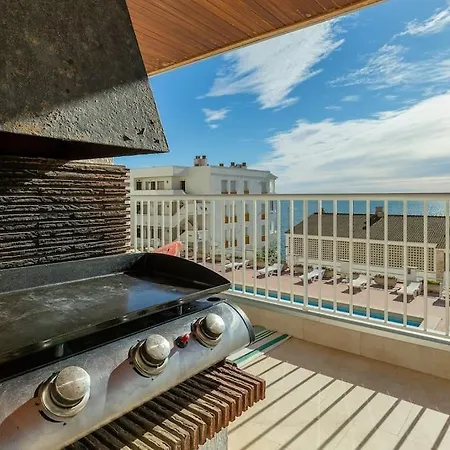 V019 - Las Rocas Apartment